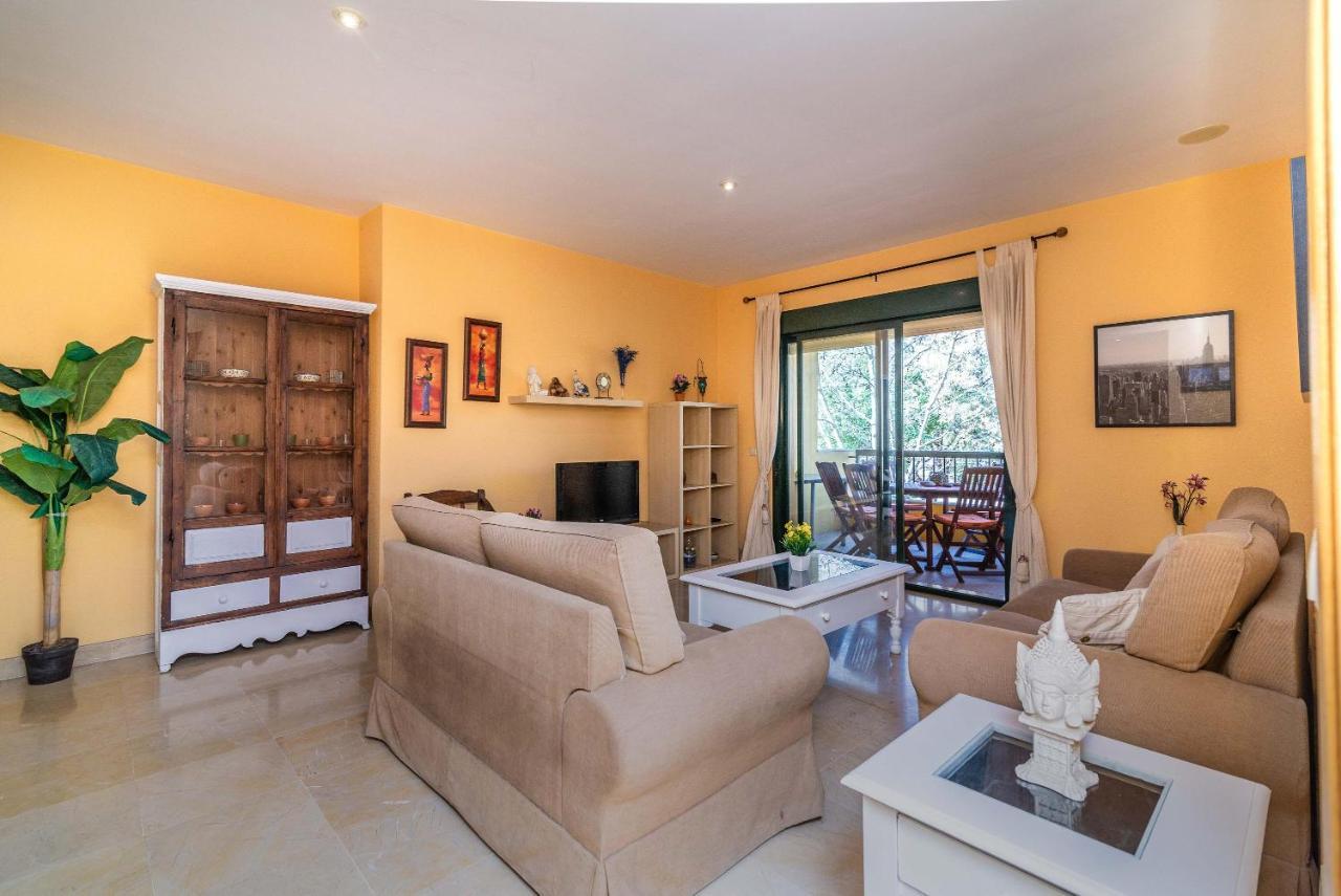 Spacious Apartment In Marbella Esterno foto