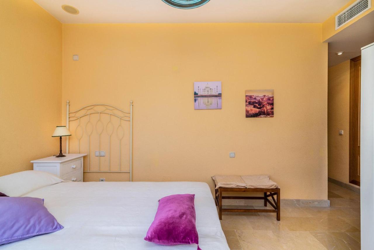 Spacious Apartment In Marbella Esterno foto