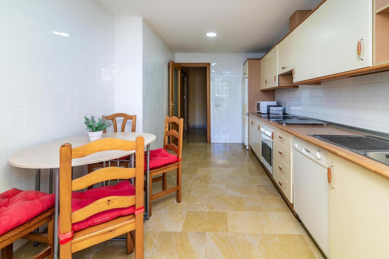Spacious Apartment In Marbella Esterno foto