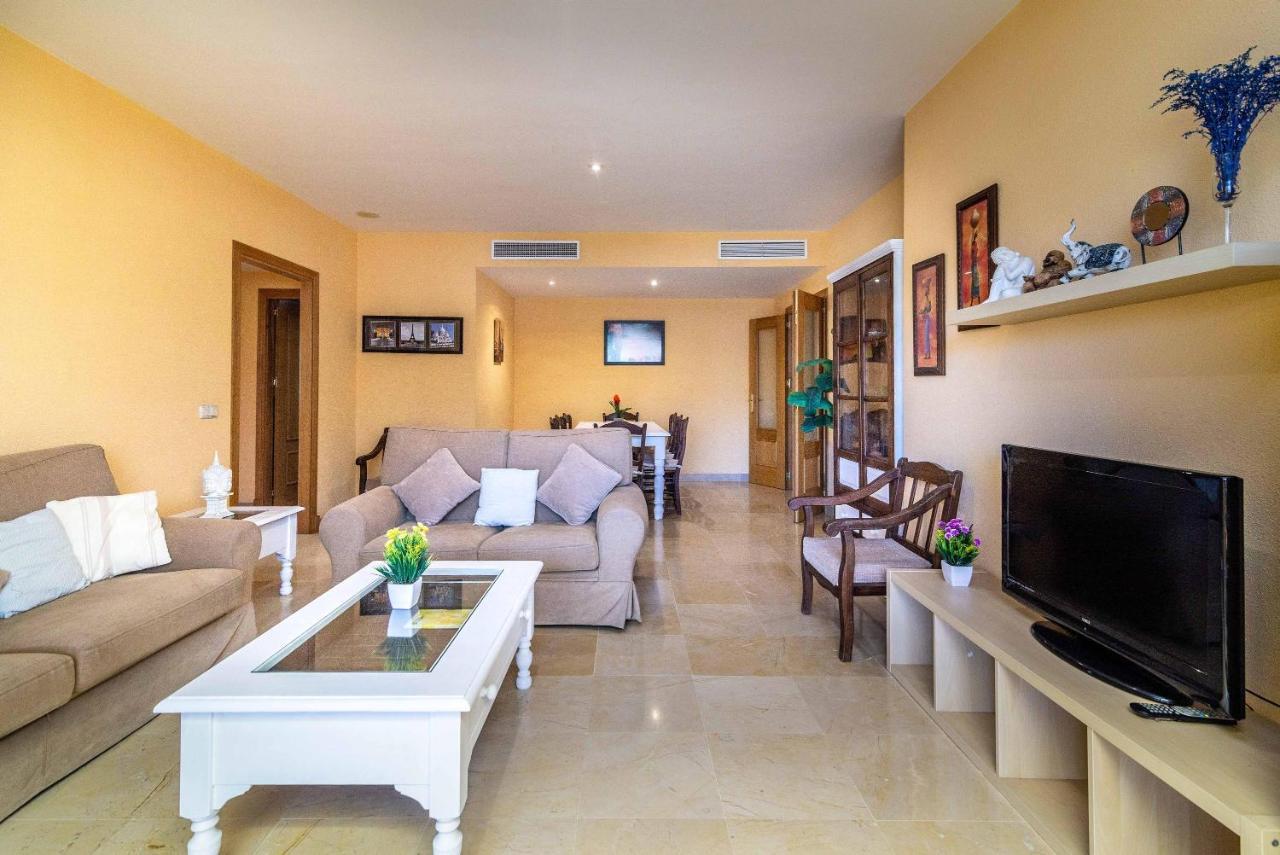Spacious Apartment In Marbella Esterno foto